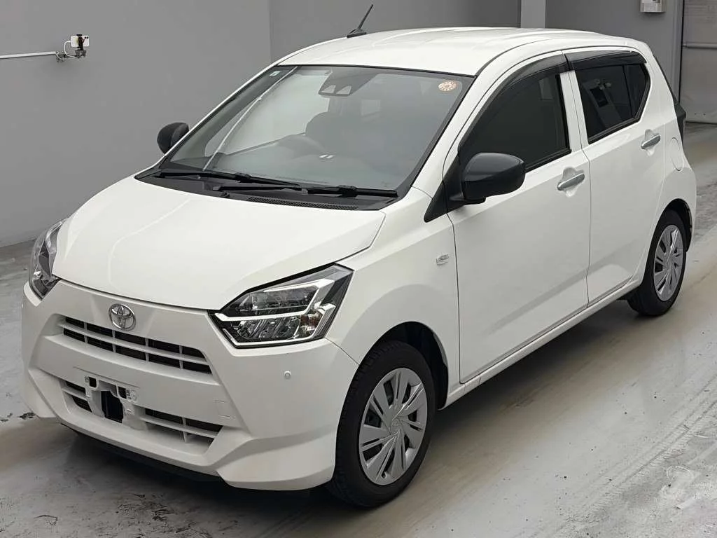 Toyota Pixis Epoch LA350A 2021
